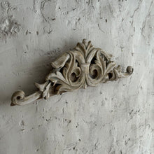Load image into Gallery viewer, Early 19th Century French Pediment