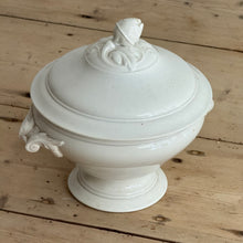 Load image into Gallery viewer, Late 19th Century French Digoin &amp; Sarreguemines White Glazed Tureen with Artichoke Finial
