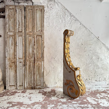 Load image into Gallery viewer, Late 18th Century French Wooden Corbel