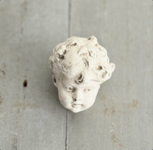 Load image into Gallery viewer, 19th Century French Plâtre Putto Head