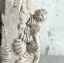 Load image into Gallery viewer, Late 19th Century French Plâtre Putti Fragment