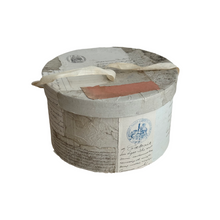 Load image into Gallery viewer, Vintage French Atelier-style Box