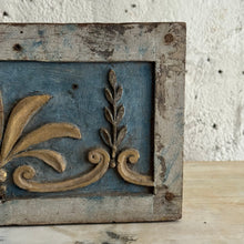 Load image into Gallery viewer, Late 18th Century French Painted &amp; Gilt Display Plinth