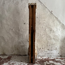 Load image into Gallery viewer, Late 18th Century Italian Wooden Corbel