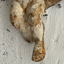 Load image into Gallery viewer, 19th Century Baroque Style Carved Wooden Cherub