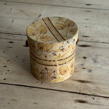 Load image into Gallery viewer, Early 19th Century French Box