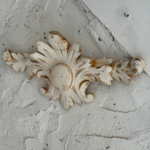 Load image into Gallery viewer, Early 19th Century French Pediment