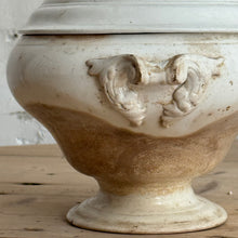 Load image into Gallery viewer, Late 19th Century French Caramelised Glazed Soupiere with Acanthus Scroll Handles &amp; Pear Finial