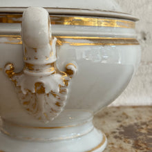 Load image into Gallery viewer, Late 19th Century French Soupiere