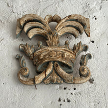 Load image into Gallery viewer, Late 18th Century French Wooden Crown Fragment