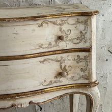 Load image into Gallery viewer, Early 20th Century French Serpentine Drawers