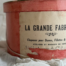 Load image into Gallery viewer, Late 19th Century French Hatbox
