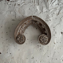 Load image into Gallery viewer, Late 18th / Early 19th Century French Carved Architectural Fragment