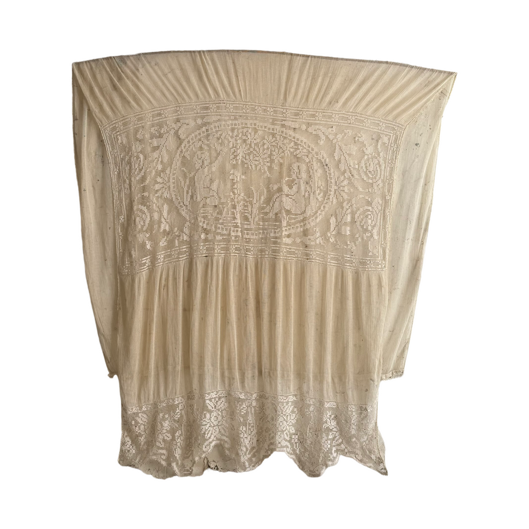 Late 19th Century French Filet Lace Curtain with Cherub Motif