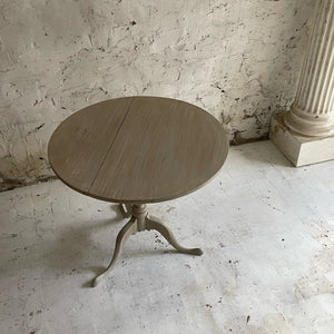 19th Century Pedestal Table