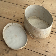 Load image into Gallery viewer, Early 19th Century French Hatbox