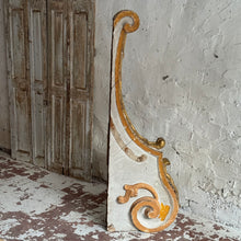 Load image into Gallery viewer, Late 18th Century French Wooden Corbel