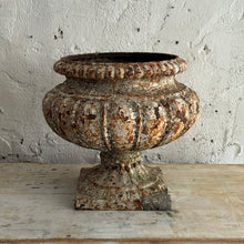 Load image into Gallery viewer, Early 19th Century French Alfred Corneau Style Urn