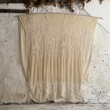 Load image into Gallery viewer, Late 19th Century French Filet Lace Curtain with Cherub Motif