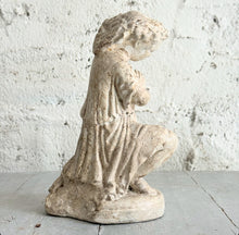 Load image into Gallery viewer, Late 19th Century French Plâtre Statue