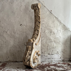 Late 18th Century Italian Wooden Corbel