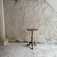 Load image into Gallery viewer, Late 19th Century French Guéridon