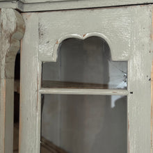 Load image into Gallery viewer, Early 19th Century Dutch Bombe Vitrine