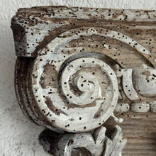 Load image into Gallery viewer, Early 19th Century French Wooden Capital Fragment