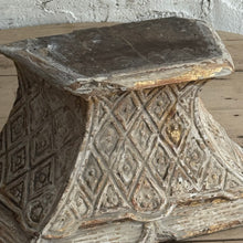 Load image into Gallery viewer, Late 18th Century French Carved Plinth