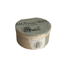 Load image into Gallery viewer, Vintage French Atelier-style Box