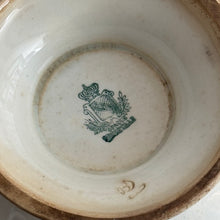 Load image into Gallery viewer, Late 19th Century Small French Sarreguemines White Glazed Tureen with Acanthus Scroll