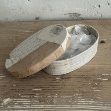 Load image into Gallery viewer, Vintage French Atelier-style Box