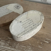 Load image into Gallery viewer, Vintage French Atelier-style Box