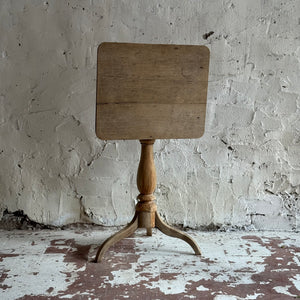 Late 19th Century French Guéridon