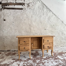 Load image into Gallery viewer, Early 19th Century French Desk
