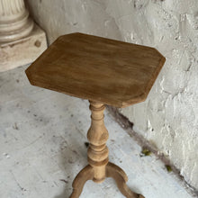 Load image into Gallery viewer, Late 19th Century French Guéridon