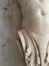 Load image into Gallery viewer, Pair Of 19th Century French Plaster Putti Corbels