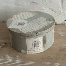 Load image into Gallery viewer, Vintage French Atelier-style Box