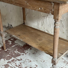 Load image into Gallery viewer, Early 19th Century French Table