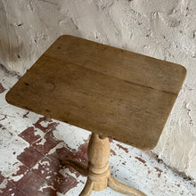 Load image into Gallery viewer, Late 19th Century French Guéridon
