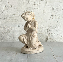 Load image into Gallery viewer, Late 19th Century French Plâtre Statue