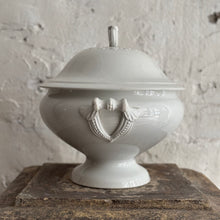 Load image into Gallery viewer, 19th Century French Soupiere
