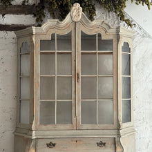 Load image into Gallery viewer, Early 19th Century Dutch Bombe Vitrine