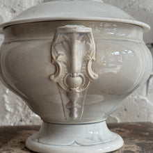 Load image into Gallery viewer, 19th Century French Soupiere