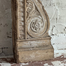 Load image into Gallery viewer, 19th Century French Corbel Console