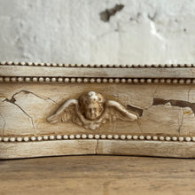 Load image into Gallery viewer, 19th Century French Putti Plinth