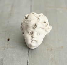 Load image into Gallery viewer, 19th Century French Plâtre Putto Head