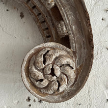 Load image into Gallery viewer, Late 18th / Early 19th Century French Carved Architectural Fragment