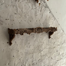 Load image into Gallery viewer, Late 18th Century Italian Wooden Shelf/Pelmet