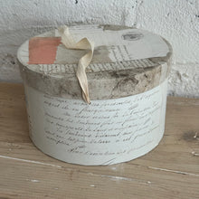 Load image into Gallery viewer, Vintage French Atelier-style Box